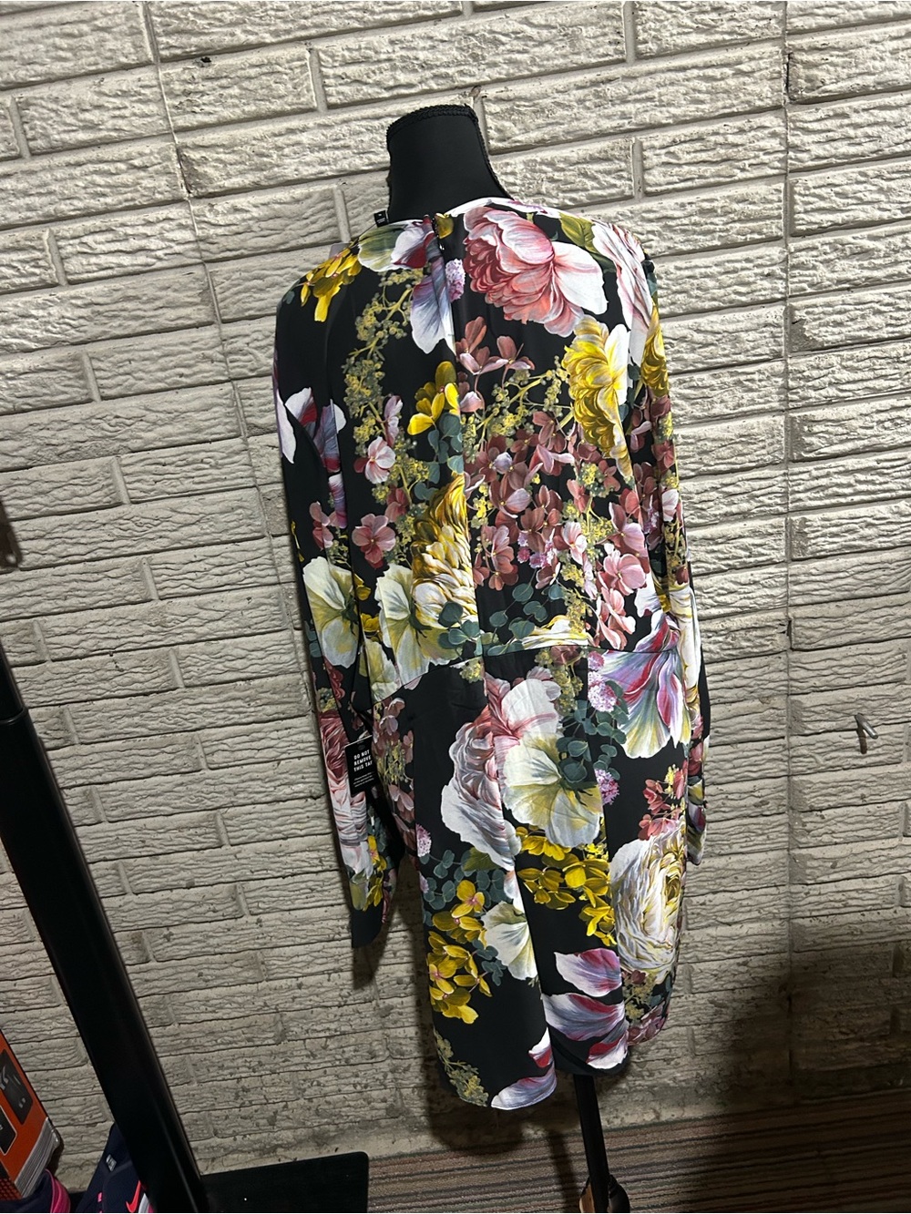 NWT Black Floral Tie-Waist Romper V-Neck Zipper Back Lined Size XL - Picture 10 of 16
